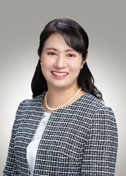 笠原 真理子 -  